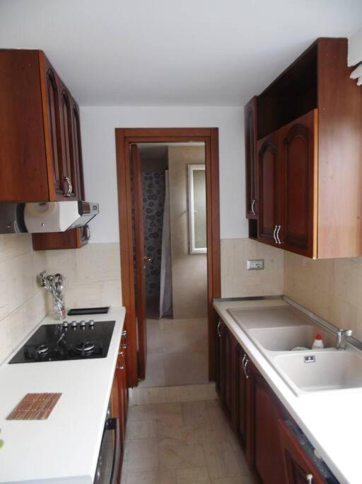 Chic City Retreat - Stylish Apartment In Bllok, Tirana Zewnętrze zdjęcie